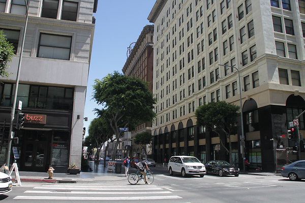5th St and Spring St DTLA