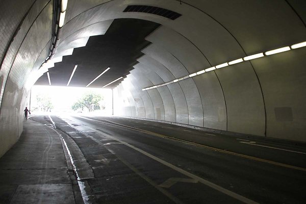 2nd St Tunnel-113