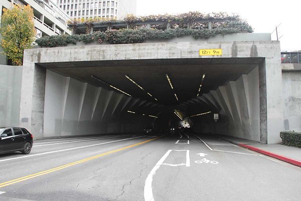2nd St Tunnel-118